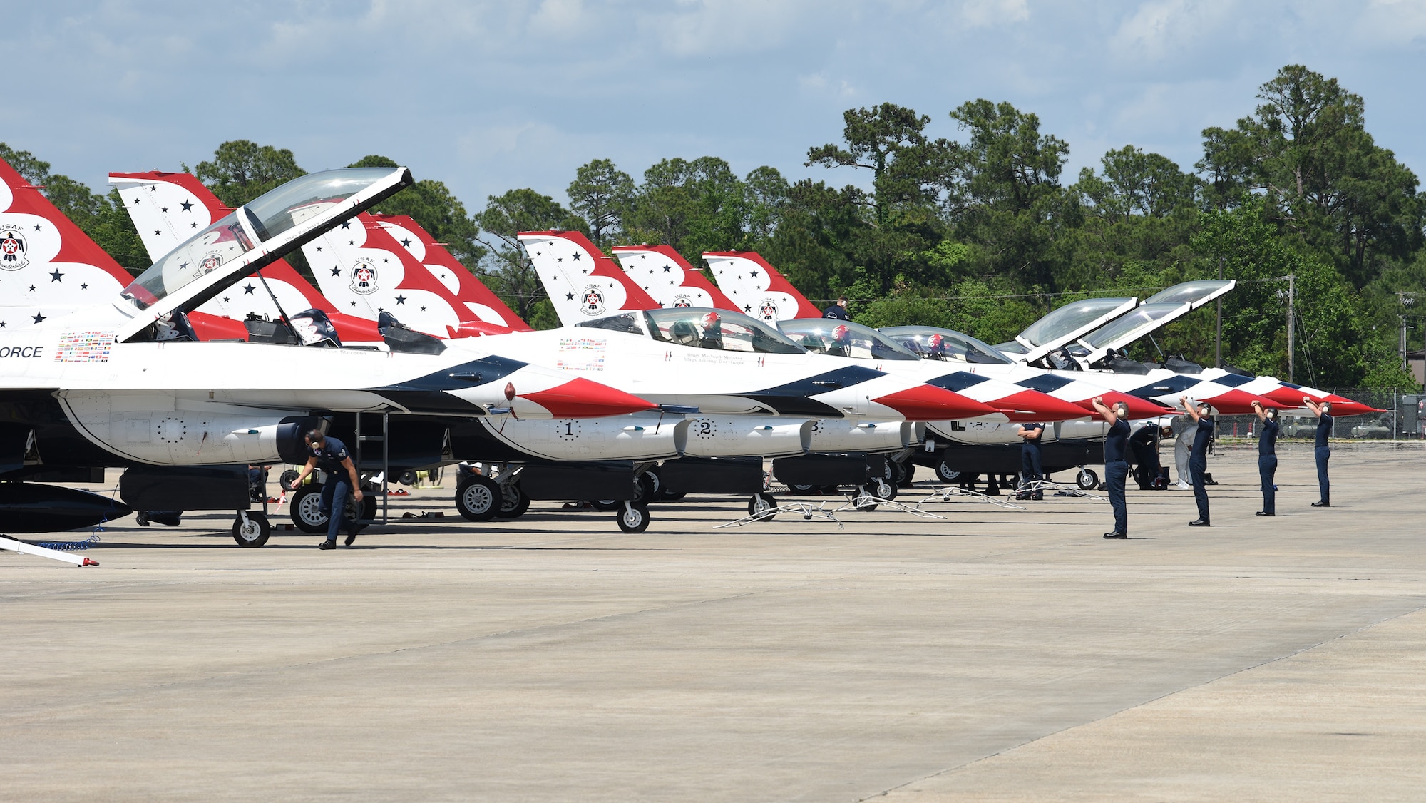 Thunderbirds touch down for Keesler & Biloxi air show > Keesler Air