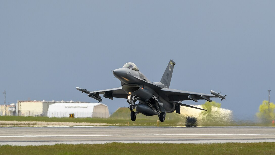 An F-16 lands during a combat exercise at Hill Air Force Base, Utah, May 1, 2019. The active duty 388th Fighter Wing and Reserve 419th Fighter Wing, along with F-16 units from Holloman AFB, New Mexico, and Kunsan Air Base, Korea, conducted an integrated combat exercise where maintainers were tasked to continually provide ready aircraft and pilots took off in waves to simulate a large force engagement with enemy aircraft. (U.S. Air Force photo by R. Nial Bradshaw)