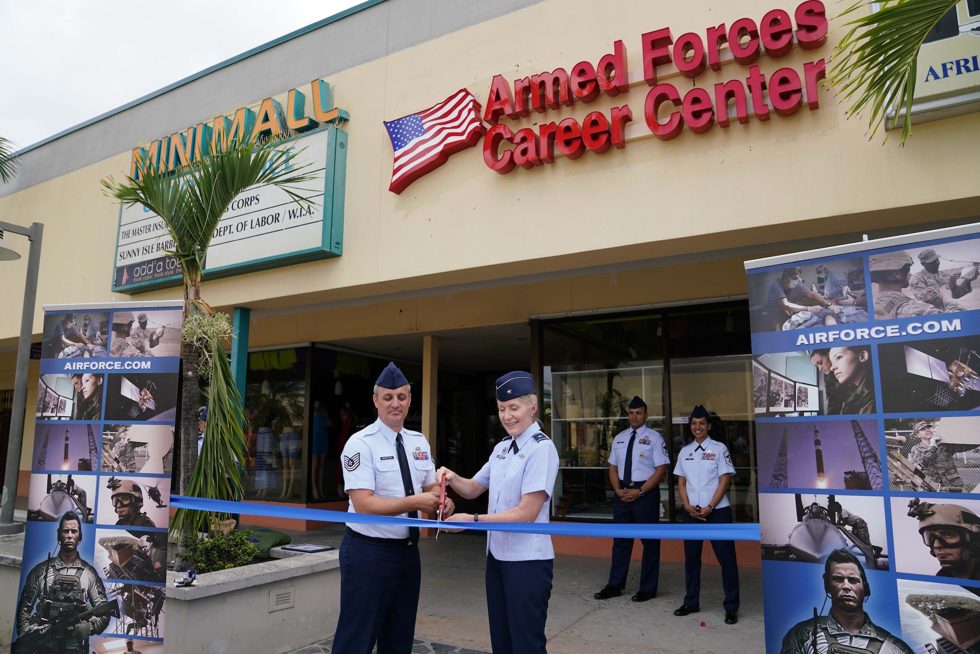 First active duty Air Force Recruiting office in 11 years opens in U.S