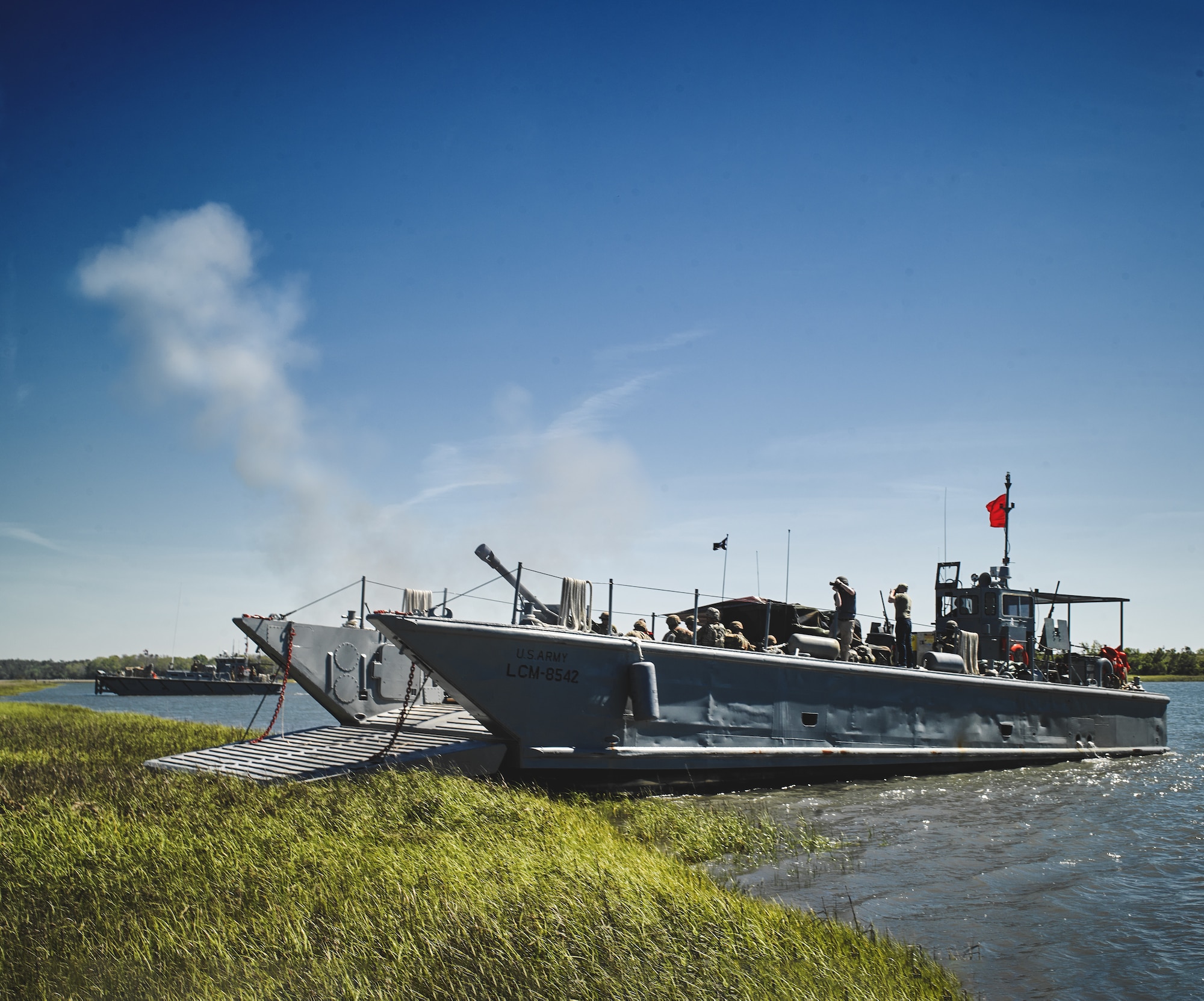 Soldiers fire Howitzer rounds from LCM-8 for first time since the Vietnam War