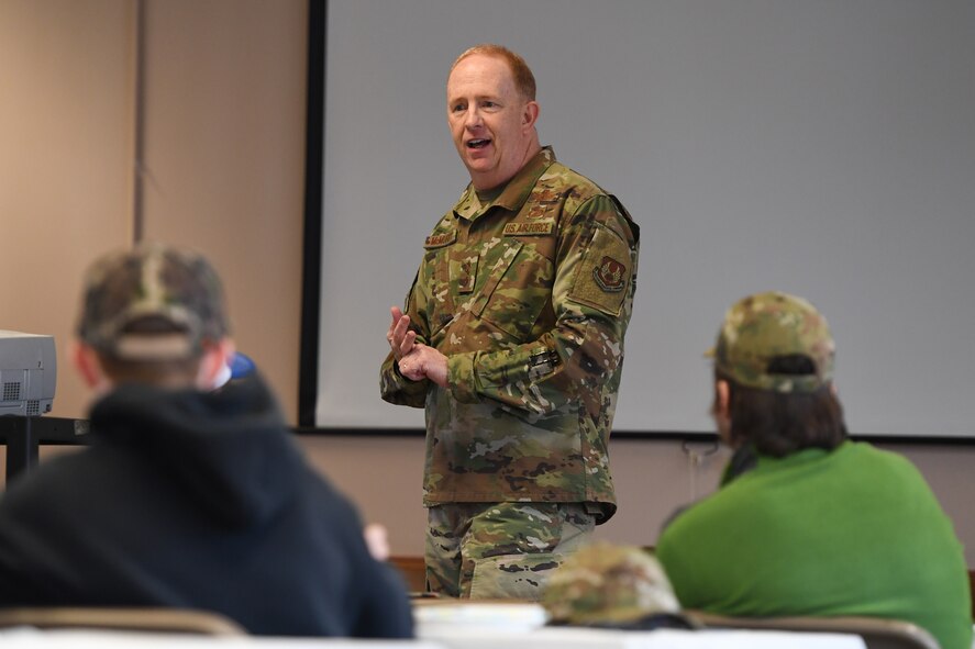 McMurry speaks to local HS students