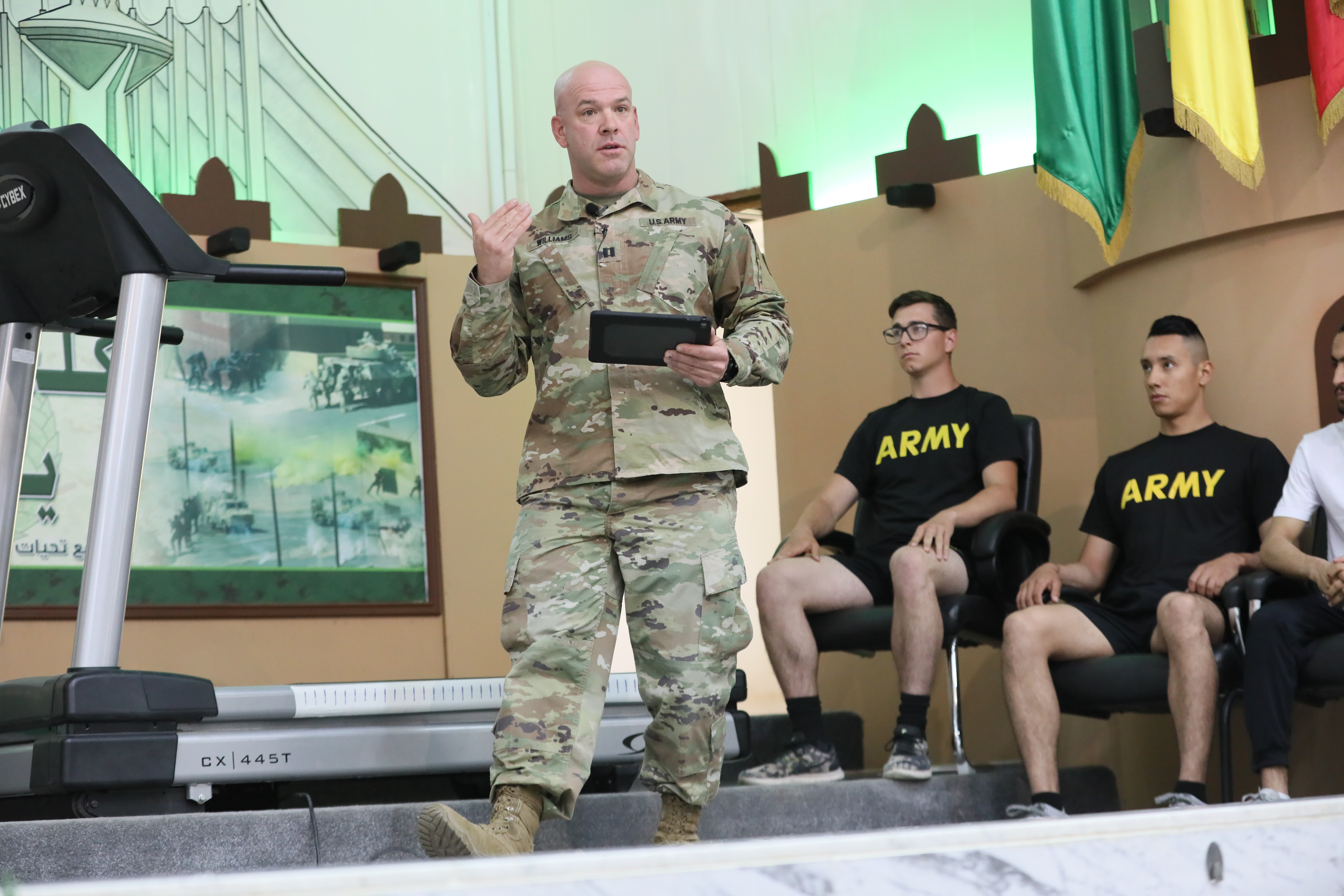 U.S. Army physical therapist teaches running technique to Kuwait