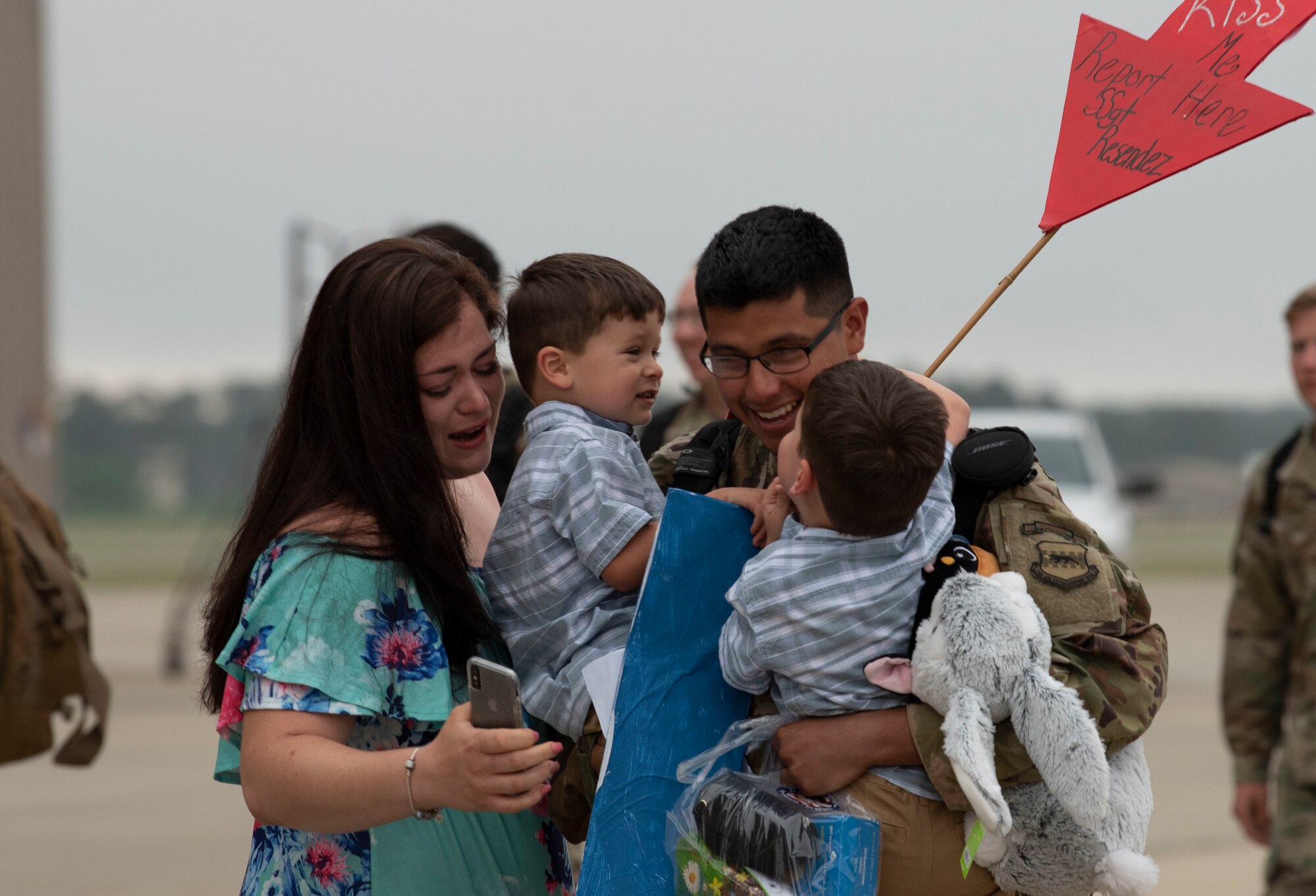 A U.S. Airman returns home to his family on Shaw Air Force Base, S.C.  May 4, 2019.