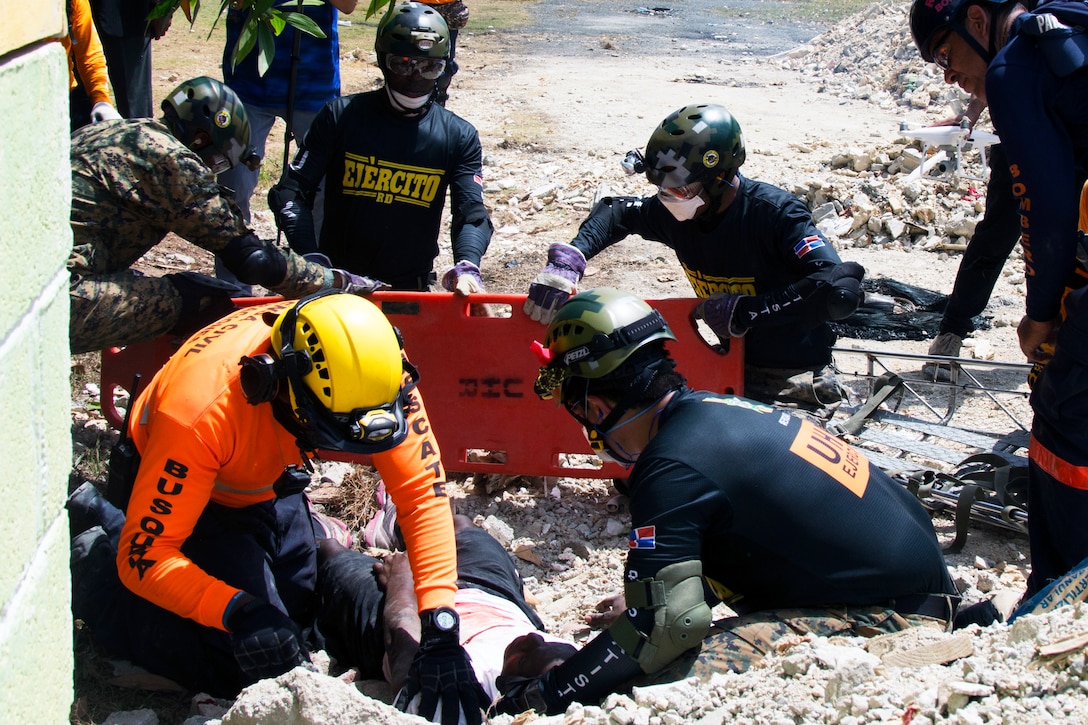 Dominican Republic organizations participate in realistic disaster-relief exercises during media day of Fuerzas Aliadas Humanitarias 2019.