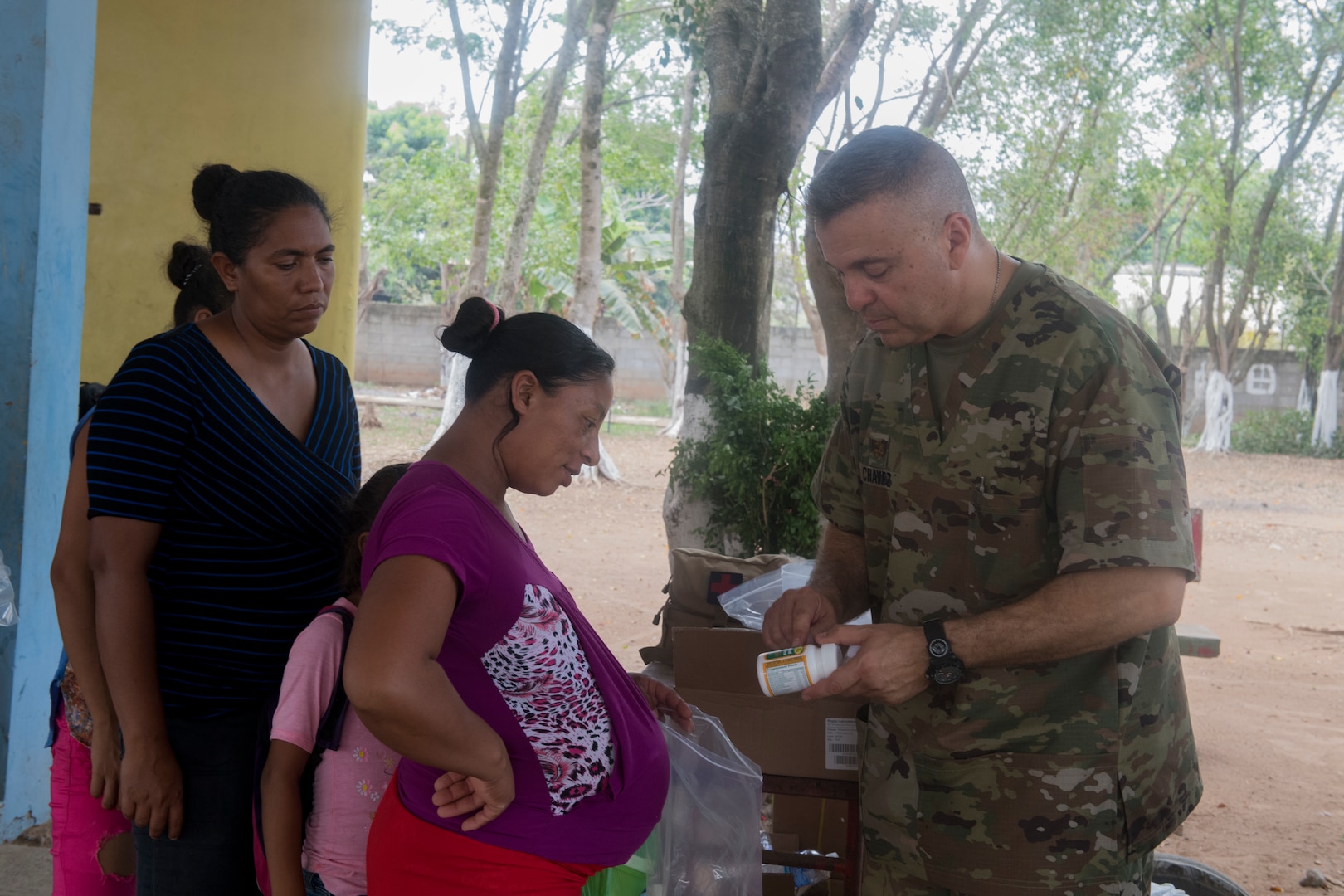 U.S. Army Maj. Jorge Chavez, Joint Task Force Bravo Medical Element public health nurse, provides instructions for pre-natal vitamins after a preventive medicine brief during a Medical Readiness Training Exercise (MEDRETE), May 10, 2019, in El Paraiso, Honduras. Members of JTF-B partnered with the Honduran Military and Ministry of Health to provide health care services for more than 1,300 Honduran citizens; reaching a third of the citizens in the towns of Argelia, Santa Maria and Las Dificultades in the El Paraiso Department. The goal of the mission was to provide the medical staff training in their areas of expertise as well as strengthen partnerships with the Honduran allies. (U.S. Air Force photo by Staff Sgt. Eric Summers Jr.)