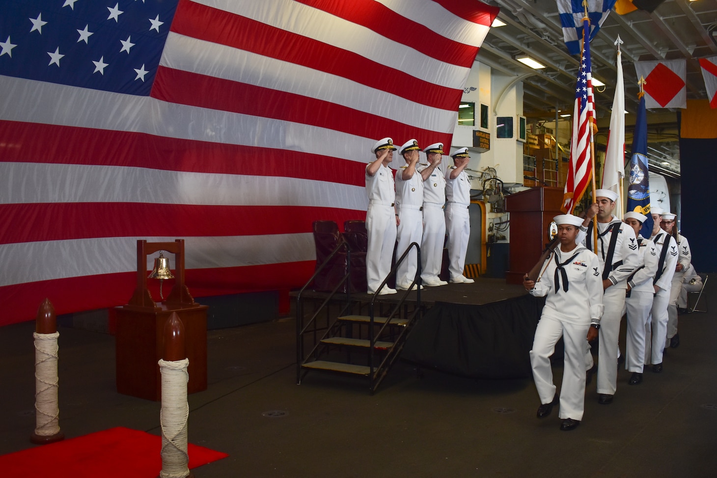 Amphibious Force 7th Fleet holds Change of Command