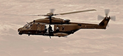 Pilots and technicians attached to Combined Joint Task Force - Operation Inherent Resolve from Italian Air Task Group "Griffon" and the U.S. Task Force "Gunfighter" met to improve Coalition flight procedures. The main objective was to develop a plan for responding to in-flight emergencies and to discuss possible scenarios during which constant procedural and operational synergy is essential.