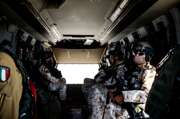Pilots and technicians attached to Combined Joint Task Force - Operation Inherent Resolve from Italian Air Task Group "Griffon" and the U.S. Task Force "Gunfighter" met to improve Coalition flight procedures. The main objective was to develop a plan for responding to in-flight emergencies and to discuss possible scenarios during which constant procedural and operational synergy is essential.