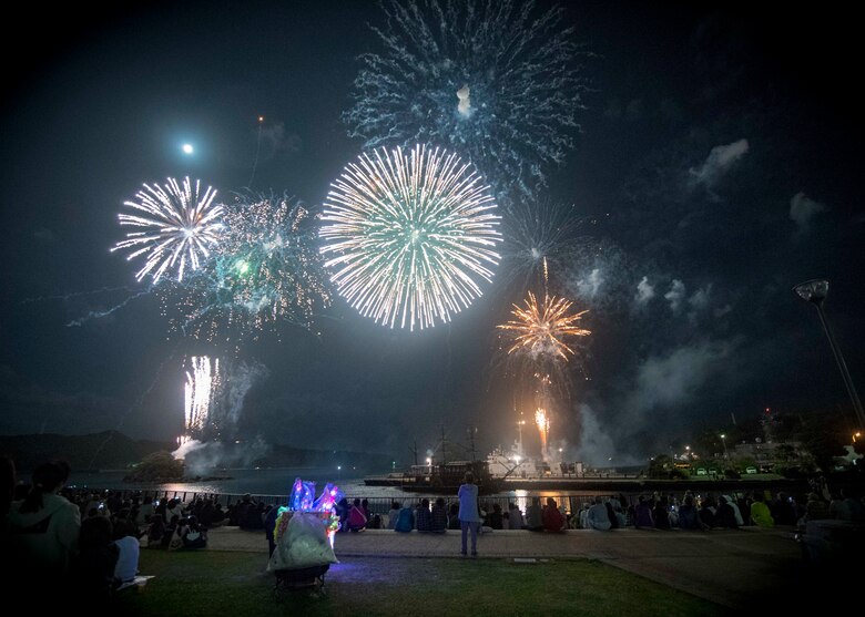 SHIMODA, Japan U.S. Navy Sailors and Shimoda residents enjoy a fireworks display from Madogahama Kaiyu Park during the 80th annual Shimoda Black Ship Festival. The Navy’s participation in the festival celebrates the heritage of U.S.-Japanese naval partnership first established by Commodore Matthew Perry’s 1853 port visit.