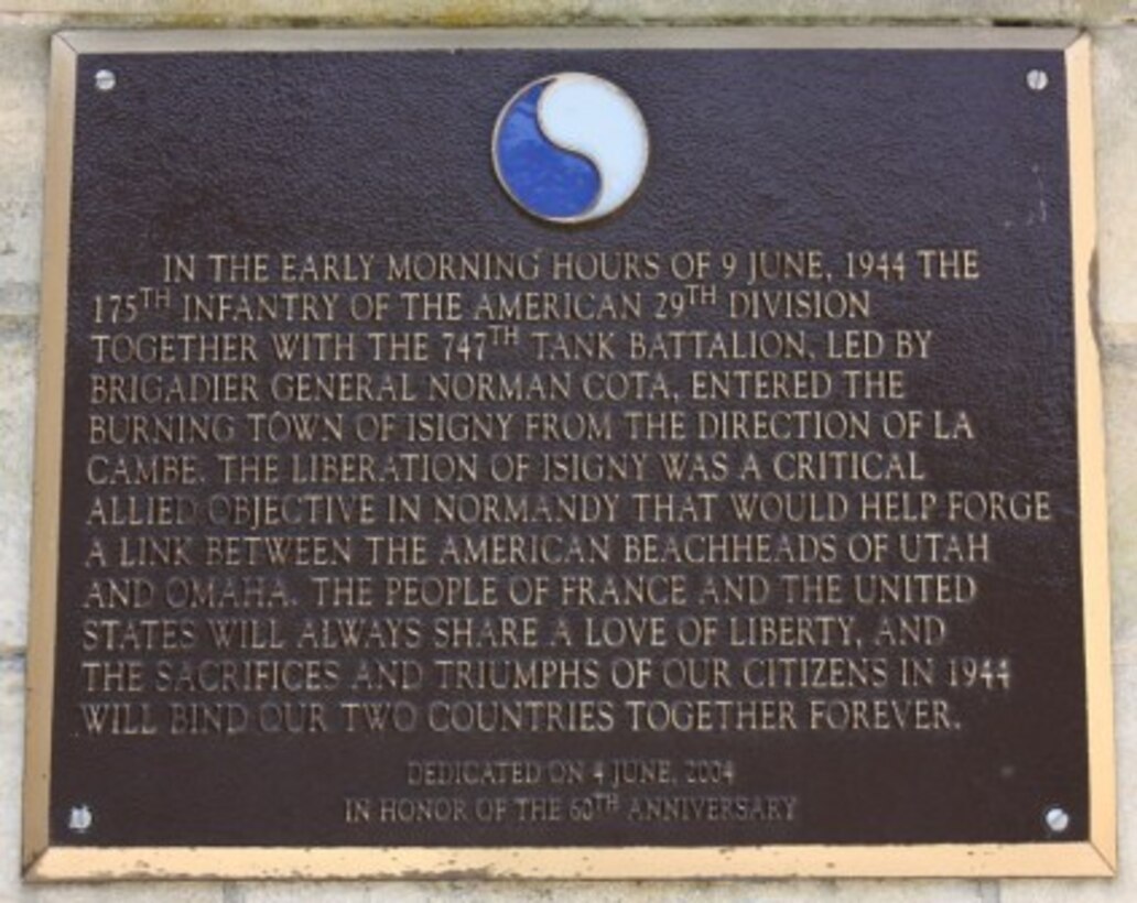 29th Infantry Division memorial plaque in Isigny-sur-Mer