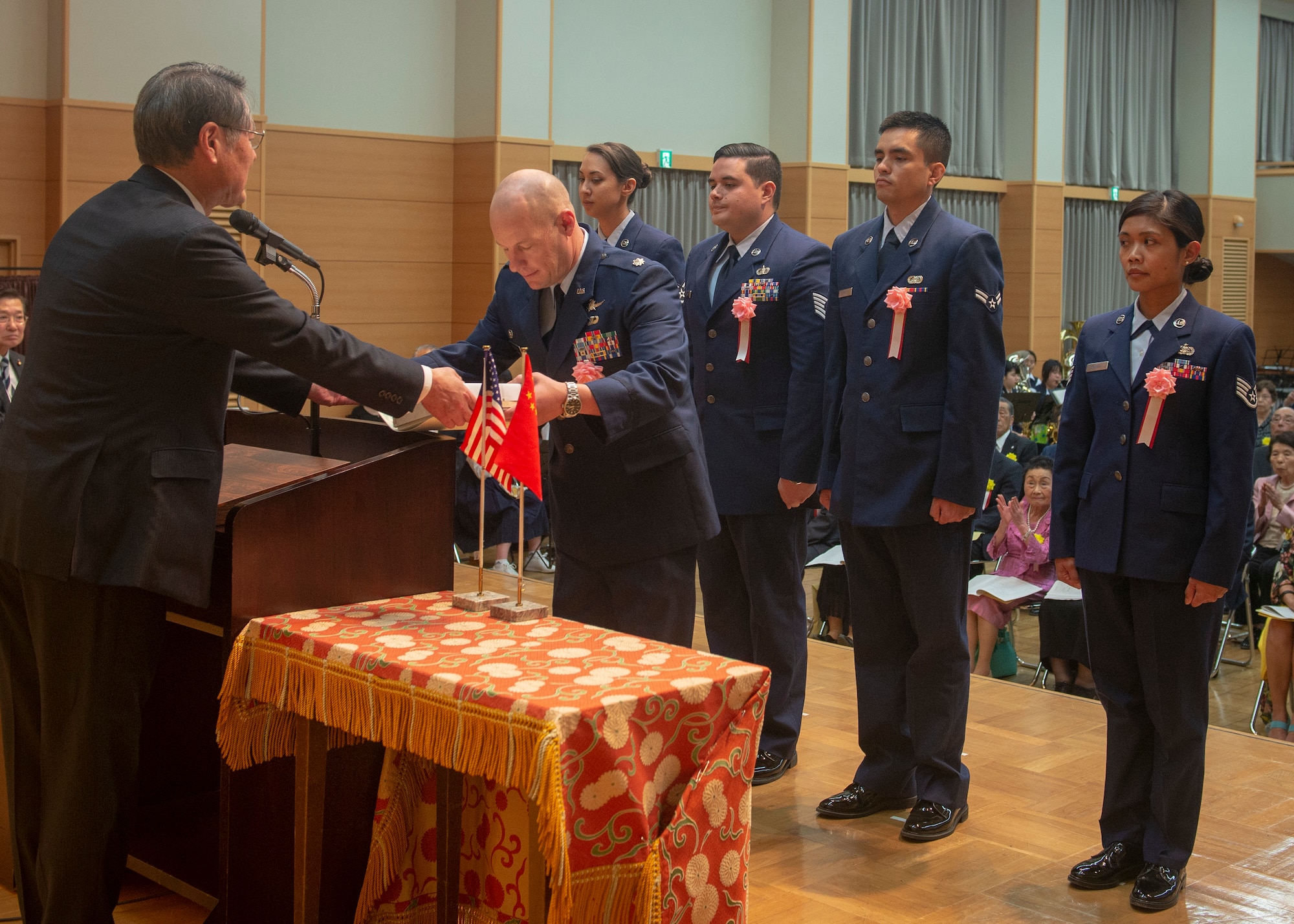 Yokota Airmen recognized in good deed ceremony