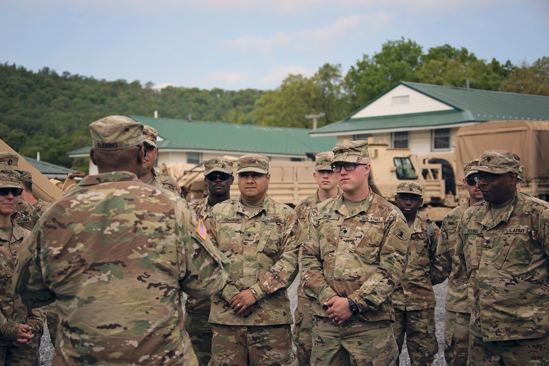 The DNG leadership team visited the units at FIG Training Site during their annual training. Leadership observed their training in a chemically contested environment, vehicle repair and convoy training.