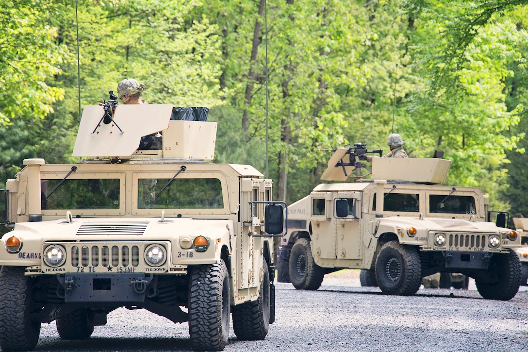 The DNG leadership team visited the units at FIG Training Site during their annual training. Leadership observed their training in a chemically contested environment, vehicle repair and convoy training.
