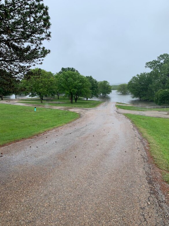 Corps of Engineers prepares to release water from Perry Lake > Kansas ...