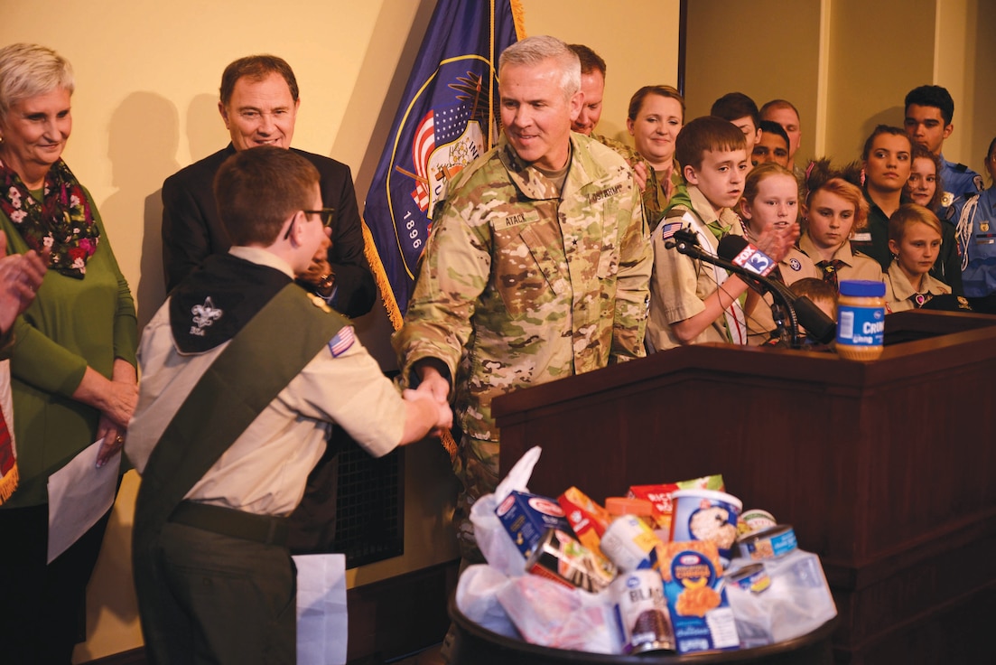 Brig. Gen Atack and Gov. Gary Herbert host Scouting for Food event in Salt Lake City