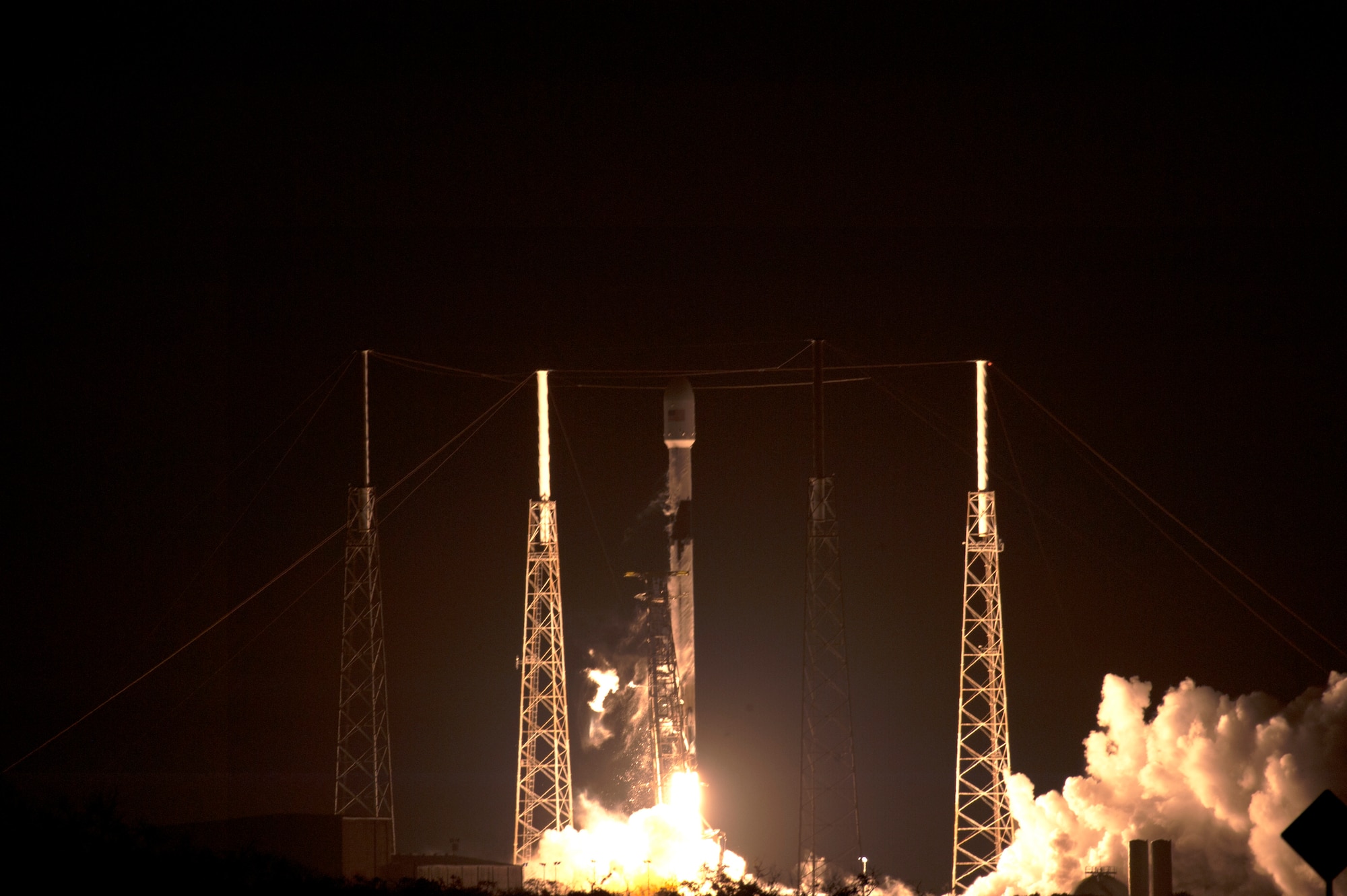 A SpaceX Falcon 9 rocket launches Starlink at Cape Canaveral Air Force Station, Fla. on May 23, 2019. The Starlink mission put 60 satellites into orbit and aims to build a constellations of satellites to bring internet capabilities to areas that do not have or have limited internet. (U.S. Air Force photo by Maggie Nave)