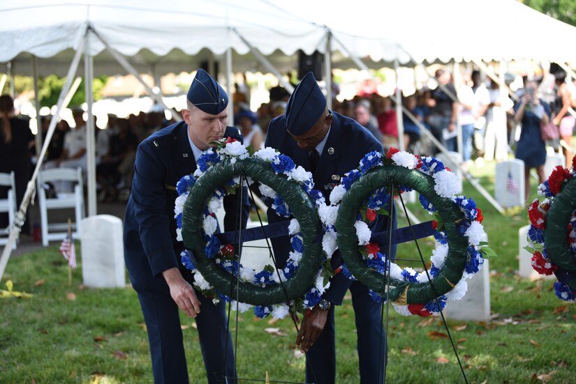 Hampton Roads honors those who gave all > Joint Base Langley-Eustis ...