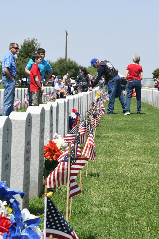 Fallen Service Members Honored in Texas Ceremony