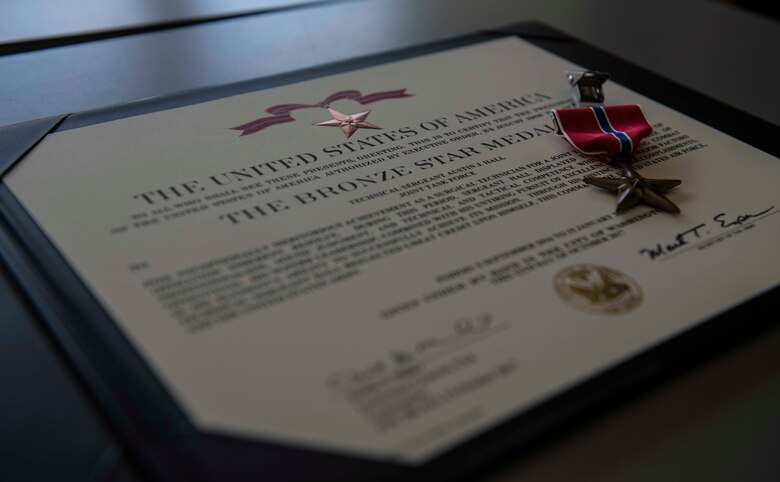 sost-member-awarded-bronze-star-medal-for-life-saving-actions-air-force-special-operations