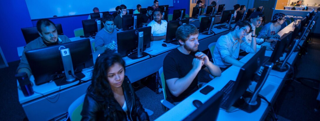 Cybersecurity program at University of Texas at San Antonio business students receive hands-on applied training.