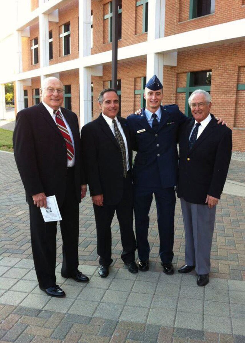 PACAF F-16 Demo Team pilot turns childhood dream into reality