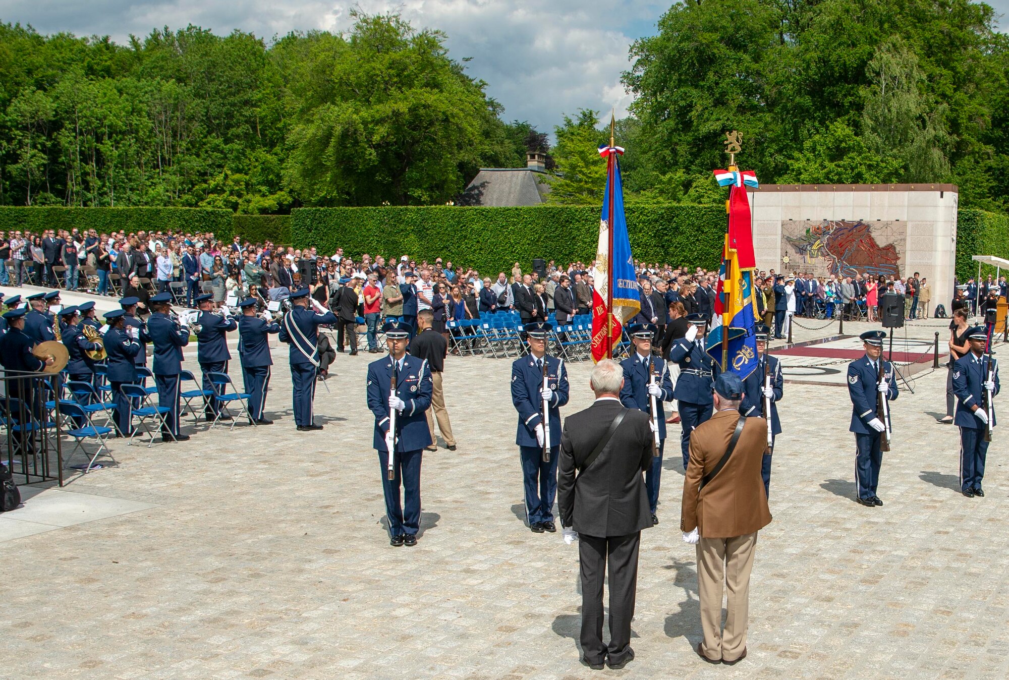 More than 1,000 people came to the cemetery to honor members of the United States Armed Forces.