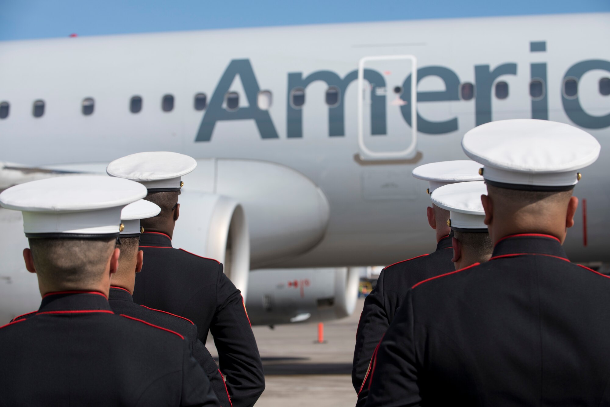 Marines assigned to the 6th Engineer Support Battalion, Bulk Fuel Company Charlie, Site Support Phoenix, perform a dignified transfer for a fallen Marine, May 17, 2019, at the Phoenix Sky Harbor International Airport, Ariz.