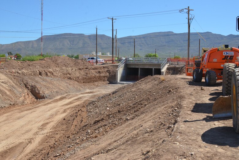 Final Phase Of Alamogordo Mckinley Channel Flood Control Project Breaks Ground Albuquerque District Website Albuquerque District News Stories