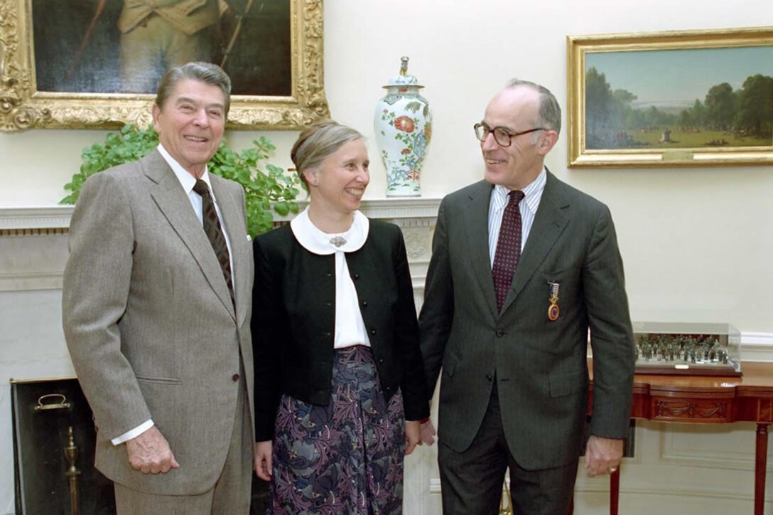 Ceremony to present the National Security Medal to NSA Director Lieutenant General William E. Odom, USA