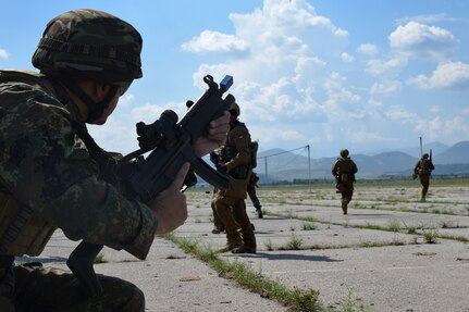 Bulgarian Special Forces and U.S. Army Green Berets, 19th Special Forces Group (Airborne)