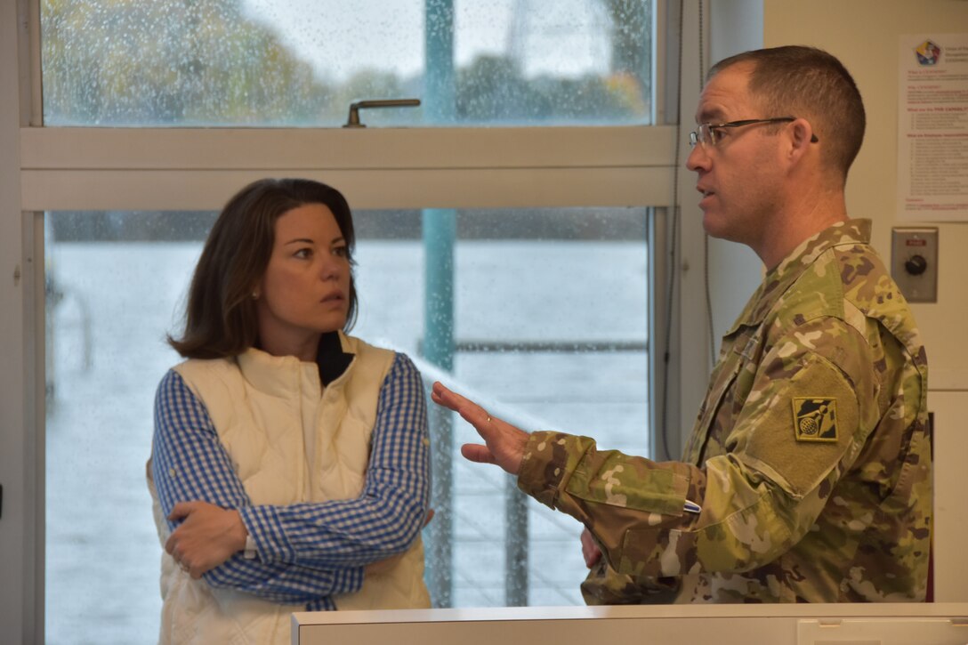 Rep. Angie Craig and Col. Jansen at Lock and Dam 2