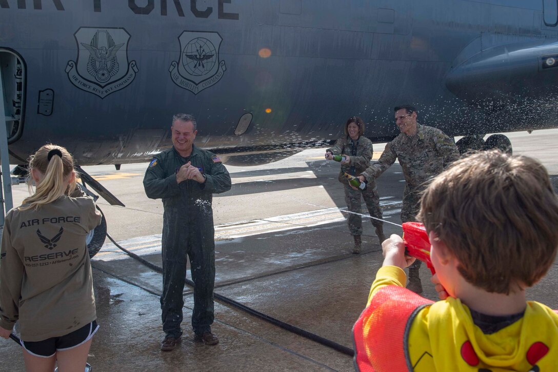 Col McPike's finni flight.