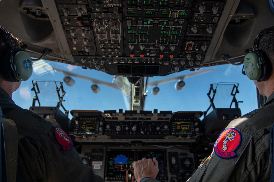 Mobility’s Hometown welcomed distinguished guests, Maj. Gen. Craig Wills and Chief Master Sgt. Erik Thompson.