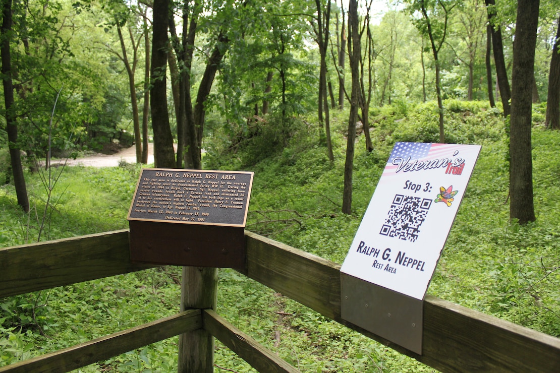 Rest area along Veterans Trail at Coralville Lake