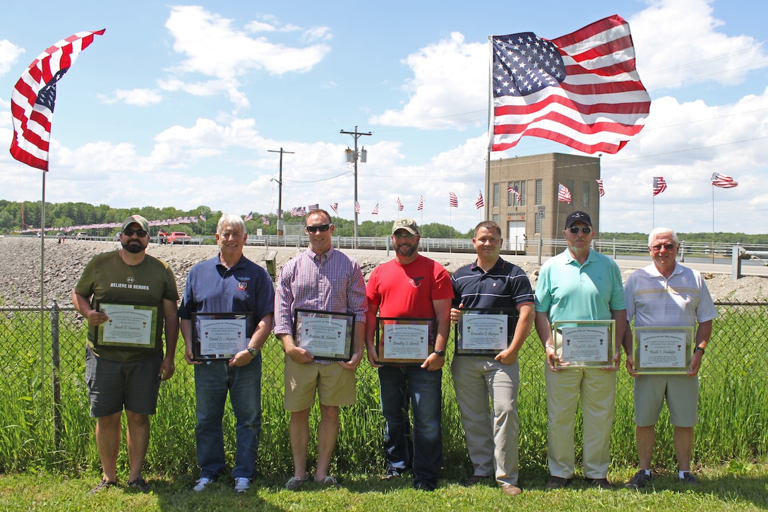 2017 Veterans Trail honorees at Coralville Lake