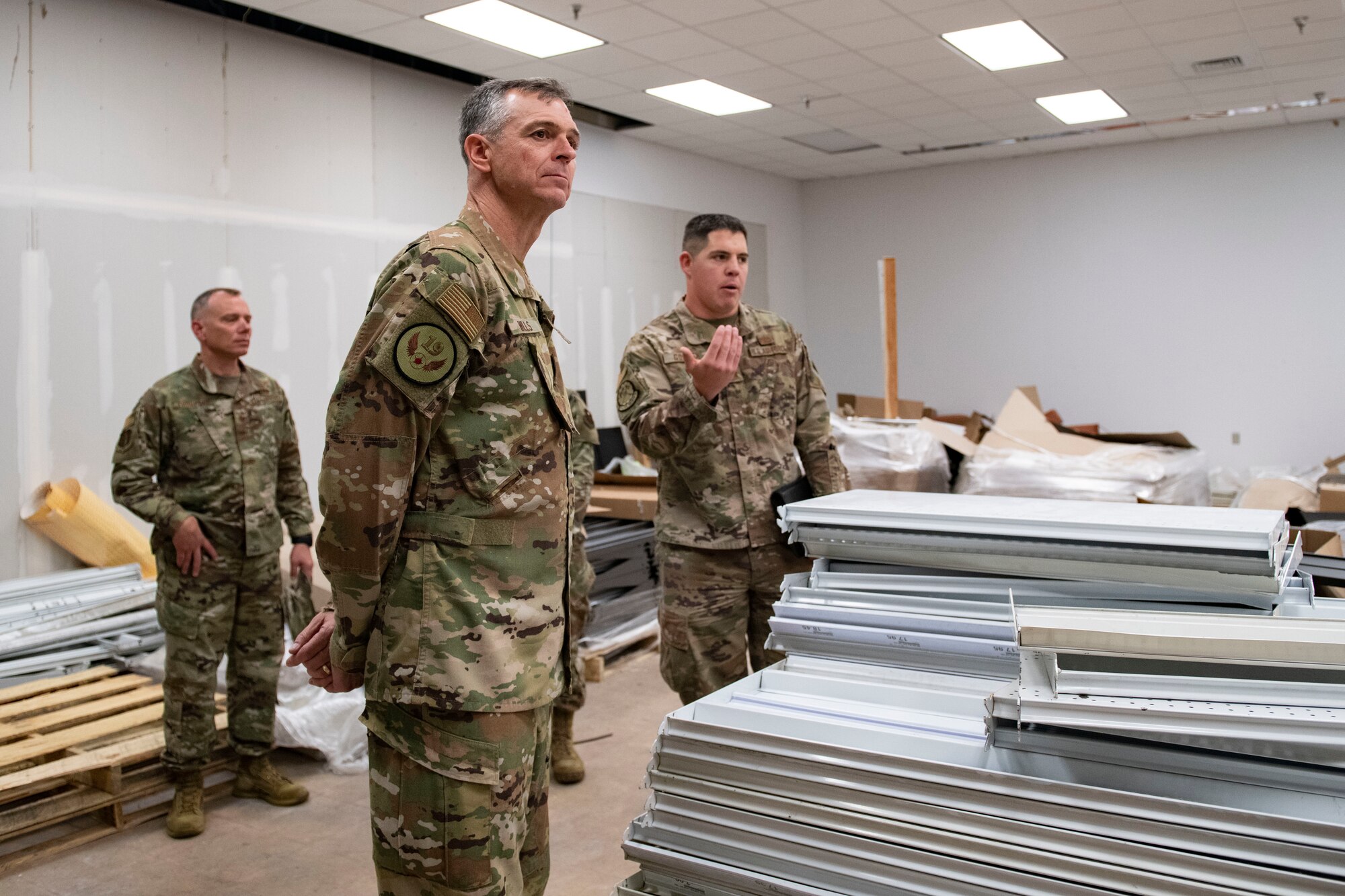 Mobility’s Hometown welcomed distinguished guests, Maj. Gen. Craig Wills and Chief Master Sgt. Erik Thompson.