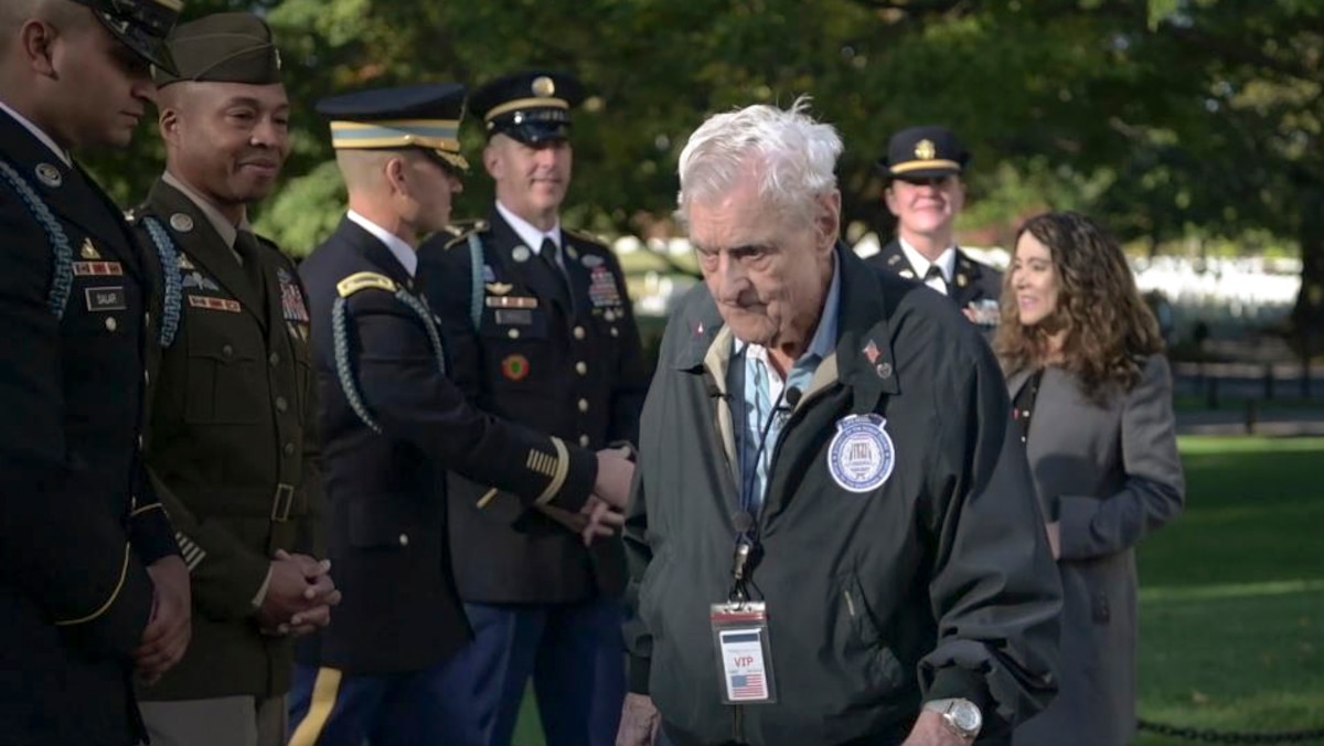 Jack Eaton, a 100-year-old, WW II veteran who served as a tomb guard from 1938-1940, visits the Tomb of the Unknown Soldier at Arlington National Cemetery in Arlington, Va.

Video by Marine Corps Sgt. Dylan Overbay, DOD