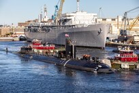 Norfolk Naval Shipyard (NNSY) successfully completed the conversion of USS La Jolla (SSN 701) into a Moored Training Ship Nov. 7.    
La Jolla is the first of two next-generation training ships converted at NNSY to become land-based platforms for training nuclear Sailors at the Nuclear Power Training Unit (NPTU) in Charleston, South Carolina.