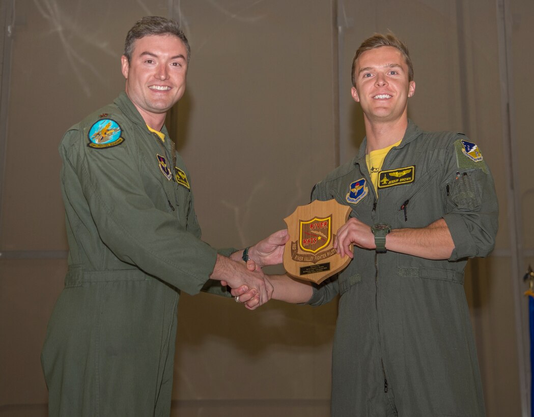 Holloman graduates newest combat-ready pilots