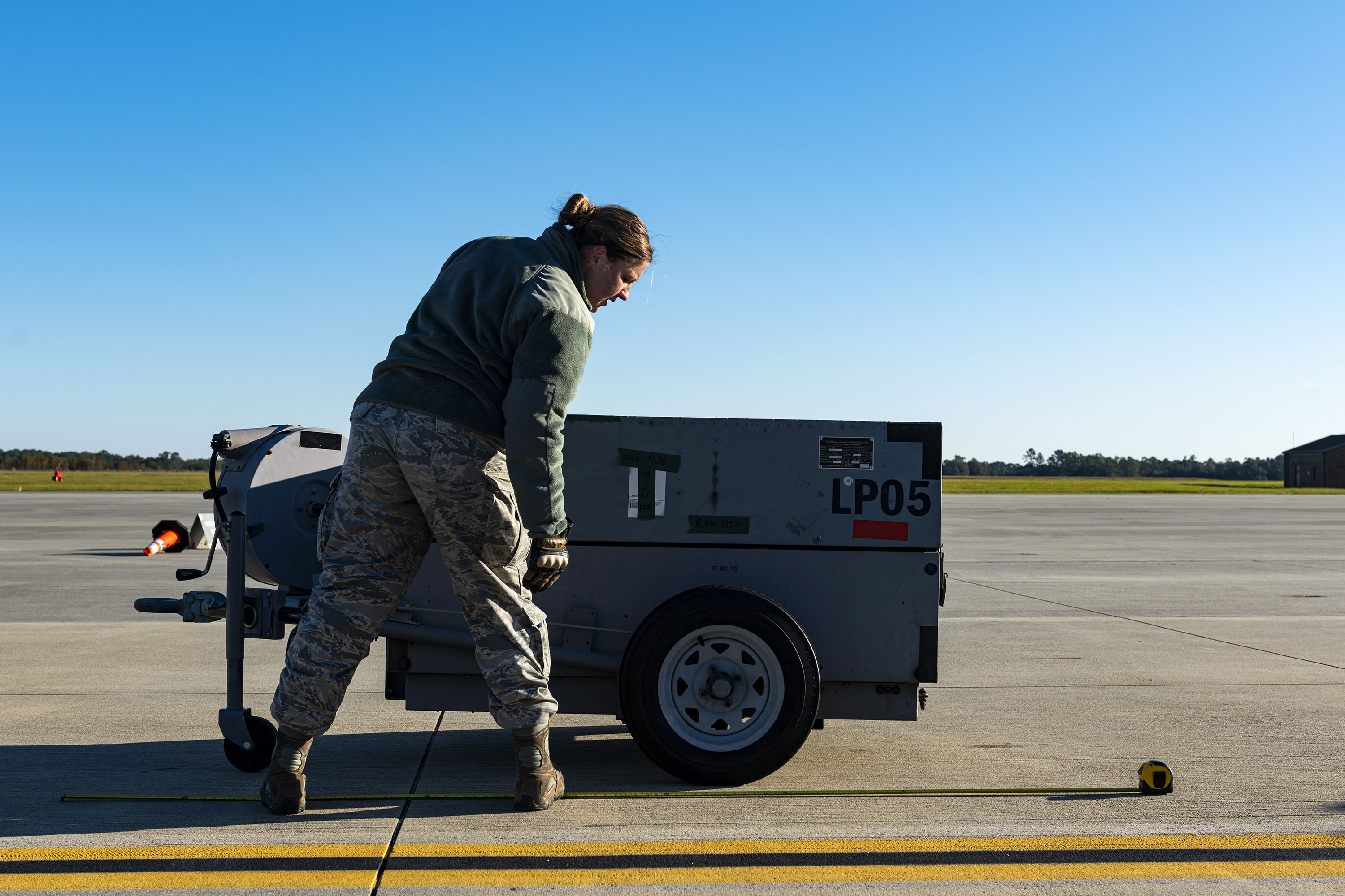23d LRS prepare cargo during FT 2001 > Moody Air Force Base > Article Display