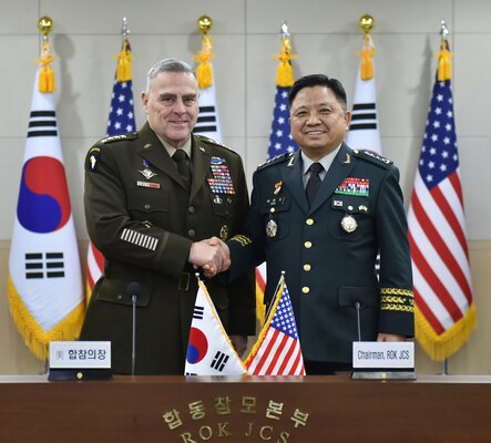 Army Gen. Mark A. Milley, chairman of the Joint Chiefs of Staff, and Chairman of the Republic of Korea Joint Chiefs of Staff Gen. Hanki Park pose for a photo during the 44th Republic of Korea and U.S. Military Committee Meeting at the Ministry of National Defense in Seoul, Republic of Korea, Nov. 14, 2019.