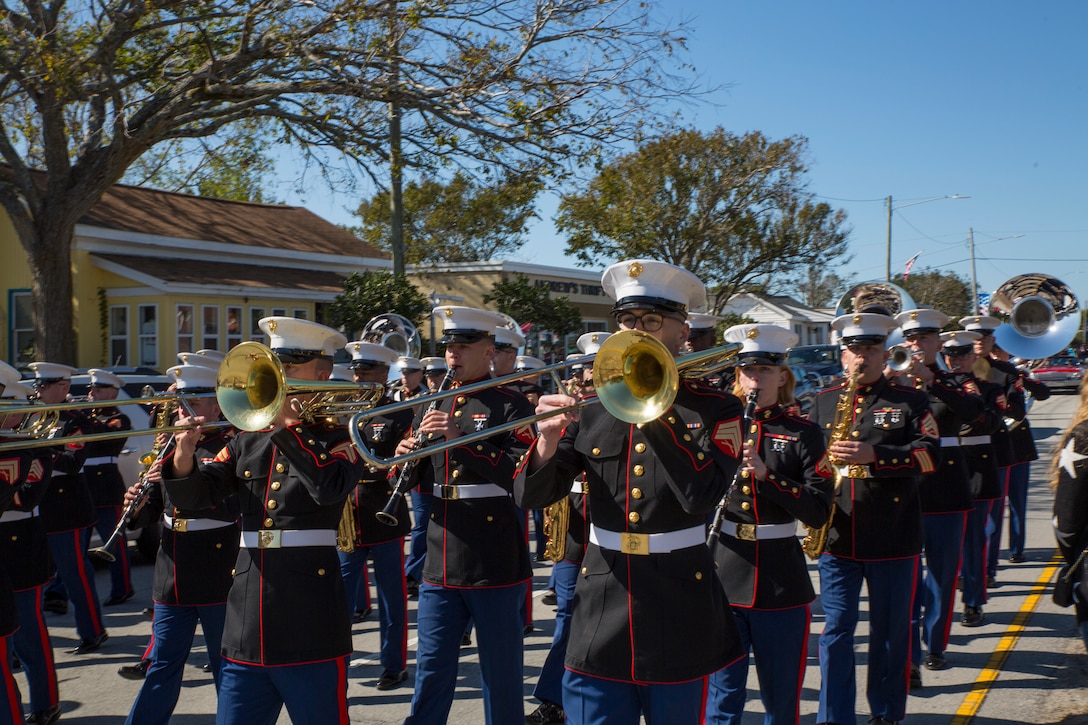 Veterans day parade logan ohio