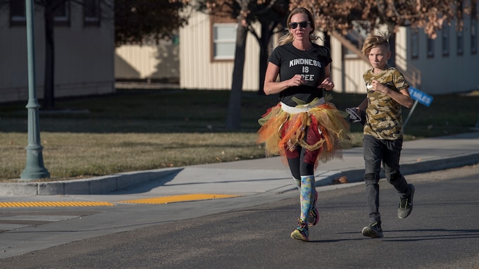 The 124th Fighter Wing Airman and Family Readiness Office hosts the 2nd Annual Gowen Field Turkey Trot at Gowen Field, Boise, Idaho, Nov. 8, 2019. The event brings together Airmen, Soldiers, civilians, and families for a 5k fun run. (U.S. Air National Guard photo by Senior Master Sgt. Joshua C. Allmaras)