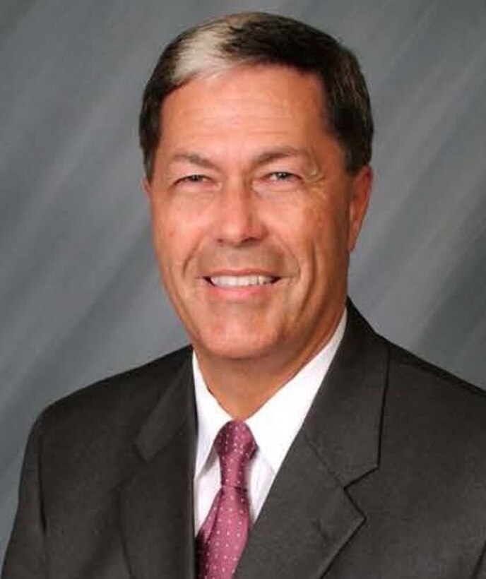 Profile picture of Dr. Robert Boggs, whom is Director of Land Supplier Operations at DLA Land and Maritime.