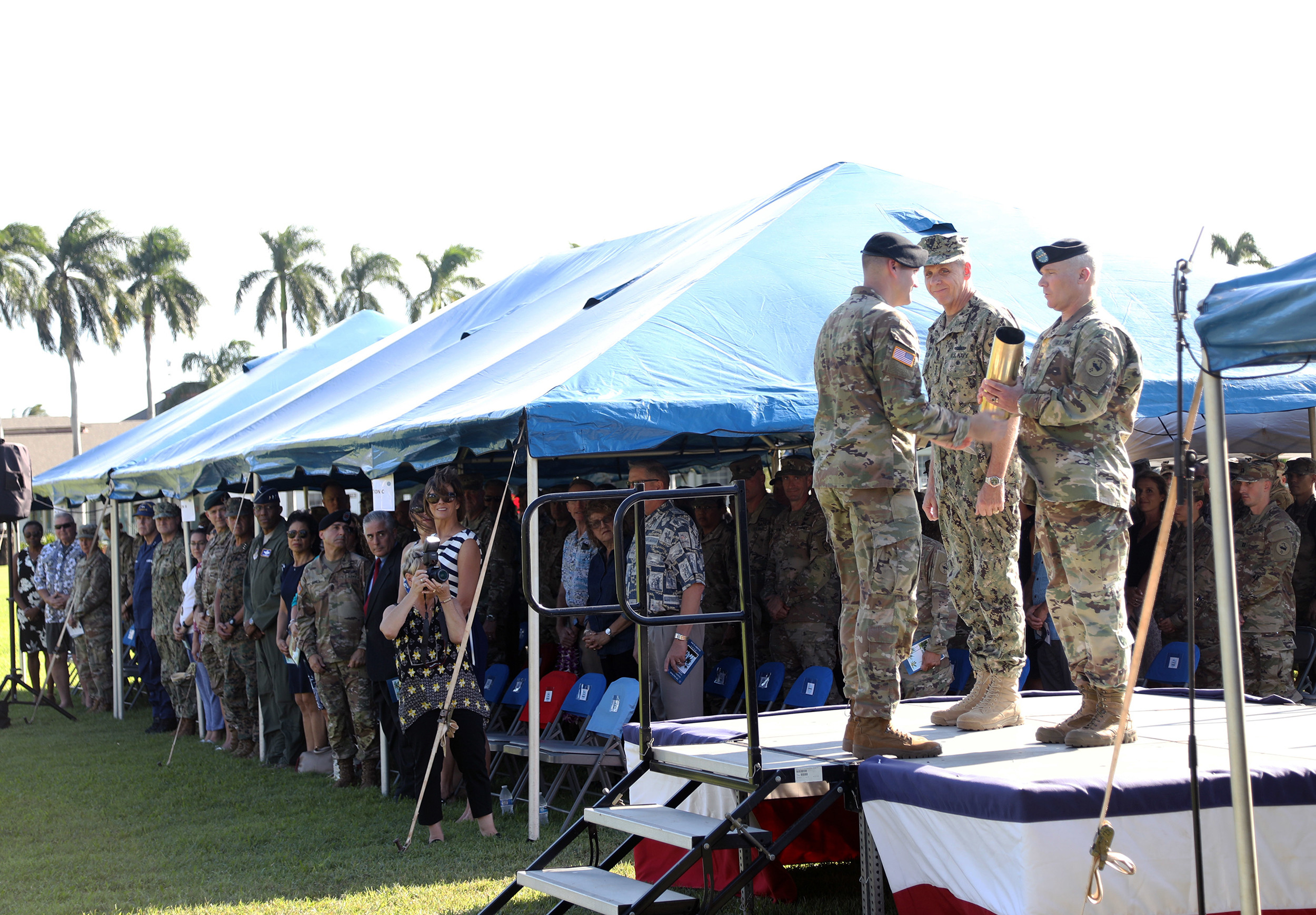 Gen Paul J Lacamera Assumes Command Of U S Army Pacific U S