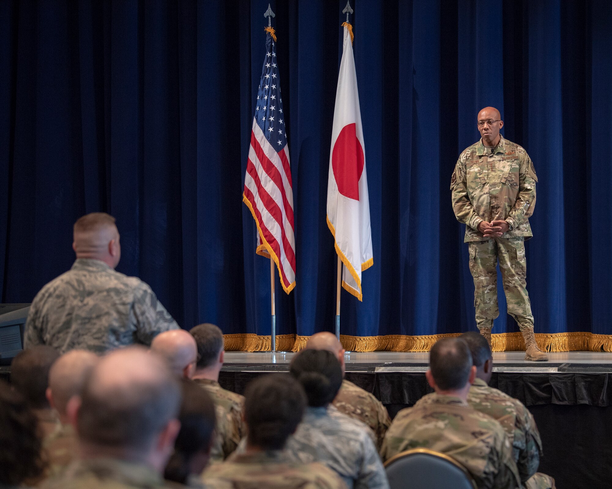 Pacific Air Forces commander meets with Team Yokota