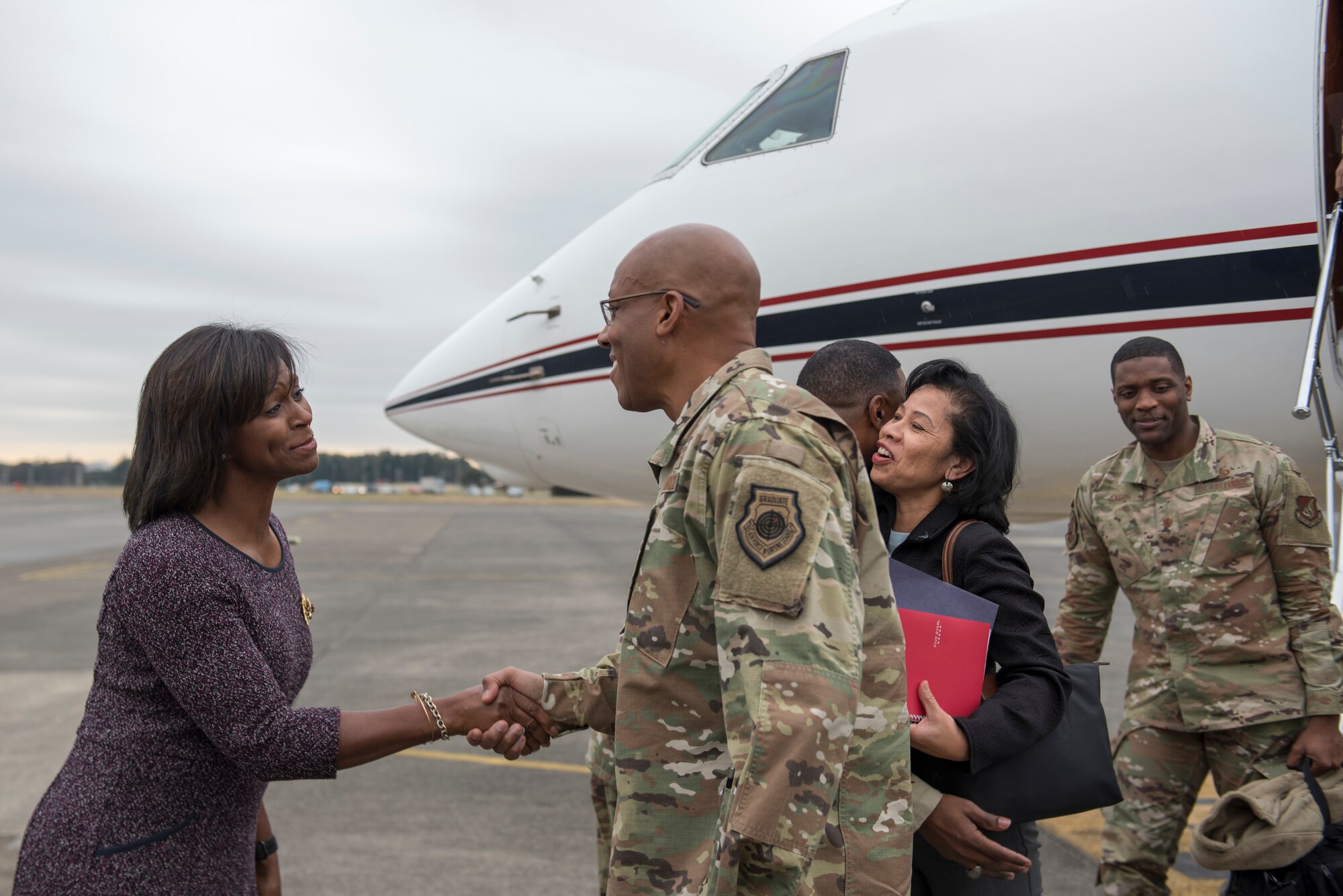 Pacific Air Forces commander meets with Team Yokota