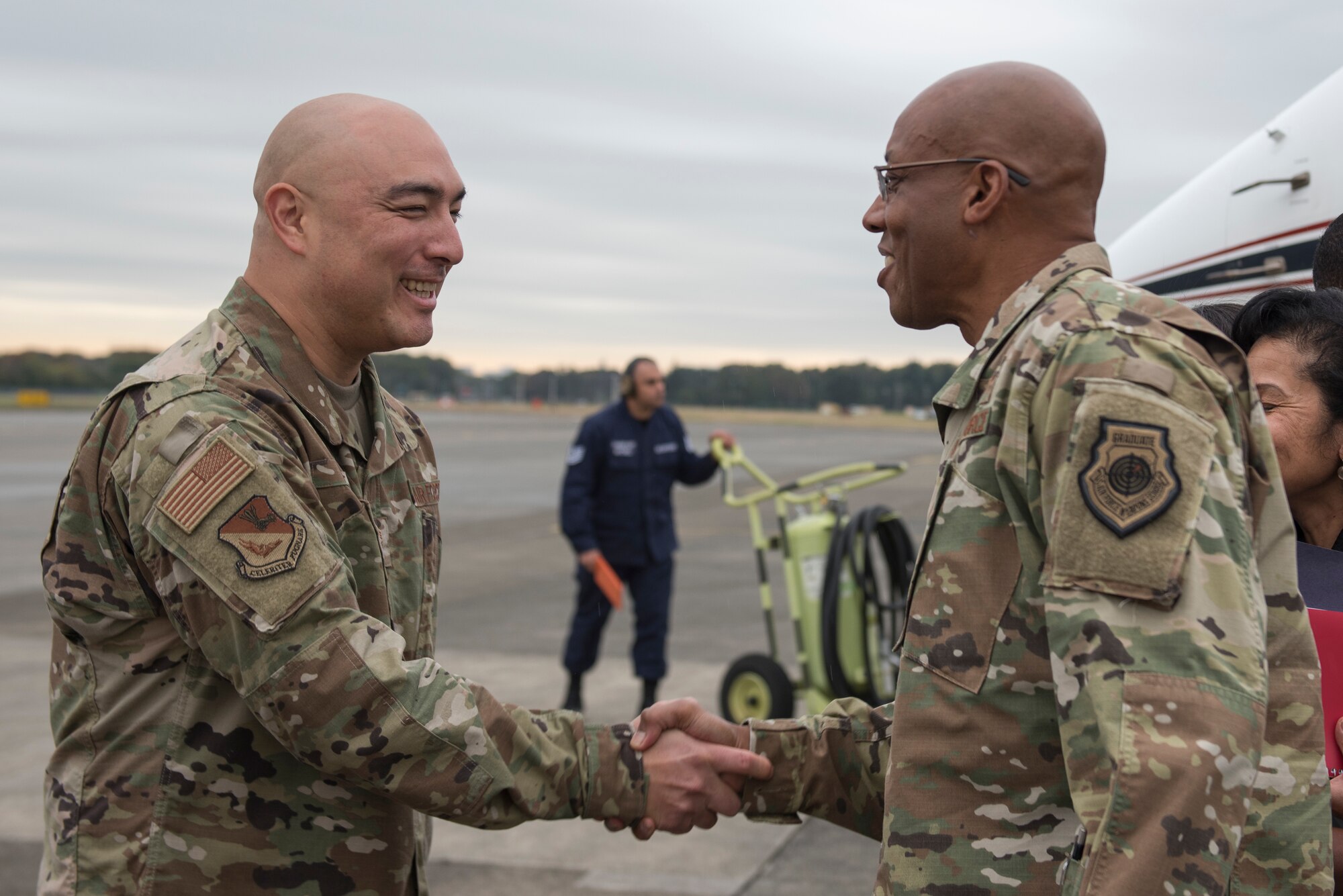 Pacific Air Forces commander meets with Team Yokota