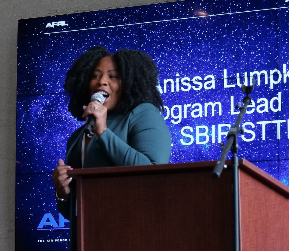 Anissa Lumpkin, AFRL Center Lead for the AF SBIR/STTR program, welcomes attendees of the first Air Force Technology Executive Officer Pitch Day Nov. 15 at the Steam Plant and the Wright Brothers Institute in Dayton. (U.S. Air Force photo/Keith Lewis)