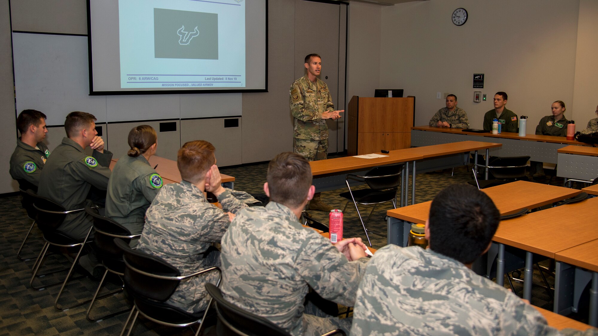 U.S. Air Force Col. Steve Snelson, the 6th Air Refueling Wing commander, speaks to Air Force ROTC cadets from the 158th Cadet Wing at the University of South Florida, Nov. 12, 2019. Snelson spoke about his experience in the ROTC, and what it takes to be a commissioned officer in the U.S. Air Force.